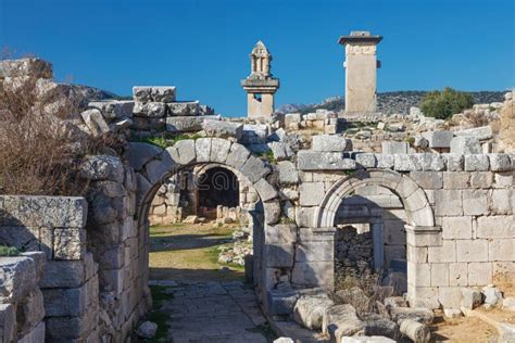  Xanthos Ancient City Ruins: A Journey Through Lycian History and Breathtaking Views!